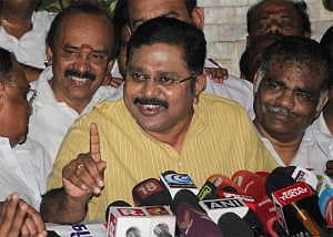 Dhinakaran dares TN CM Palaniswami to quit office