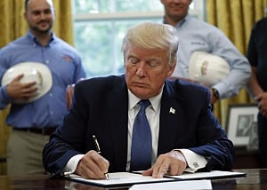 Trump sends lieutenants to Pakistan with tough message