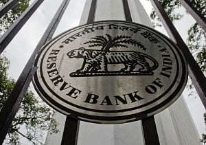 RBI sets rupee reference rate at 65.0649 against US dollar