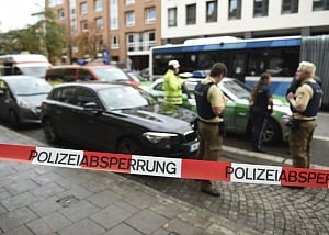Man with knife attacks 4 people in Munich; arrest made