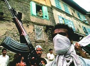 As forces tighten grip on them, J&K terrorists target informers