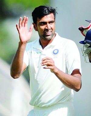 Ashwin currently the best spinner: Murali