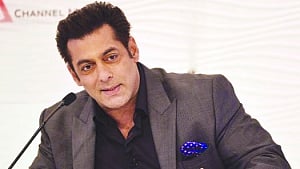 Respect CBFC, says Salman