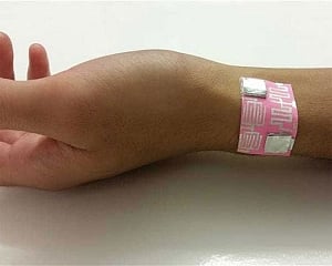 'Smart stickers' can alert wearer about health risks