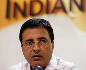 Modi government looting people in name of fuel: Congress
