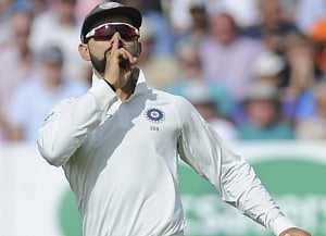 Jennings cool with Virat Kohli's 'mic drop' celebration