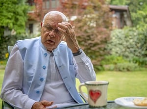 Man enters ex-CM Farooq Abdullah's Jammu home, shot dead