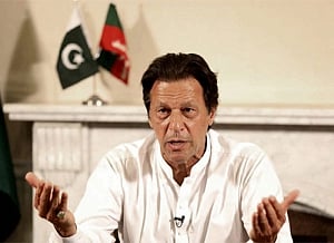 Imran may take oath as Pak PM on August 14