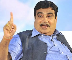 Quota won't guarantee employment as there are no jobs: Gadkari