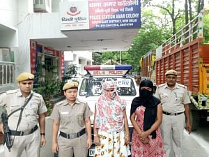 Two women held for robing men on pretext of seeking help