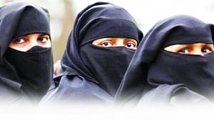 Govt 'bails' out triple talaq Bill