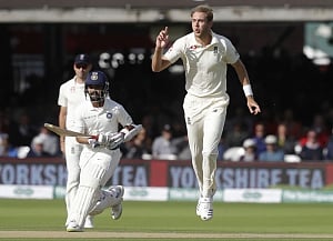 Pujara run-out again as India totter at 15 for 3