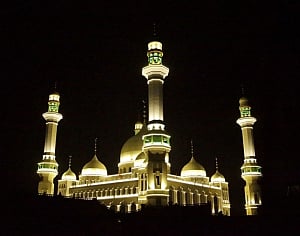 Protests continue against mosque demolition in China