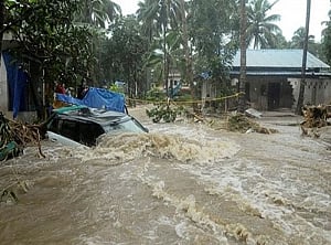 Southern Railways, Kochi Metro suspend operations in flood-hit Kerala