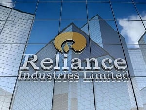 FCCU shutdown not impacting Jamnagar refining biz:RIl