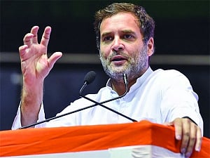 Cong picks Rafale to shoot down Govt