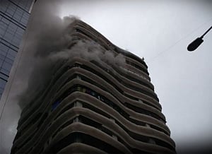 Fire in Mumbai high-rise, 4 dead, 21 injured