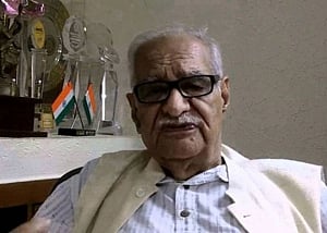 PM condoles Kudeep Nayar's demise