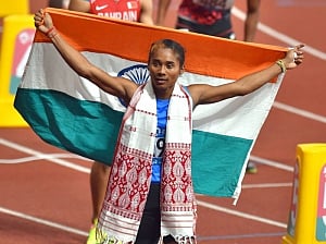 India clinches silver in debut event of 400m relay race