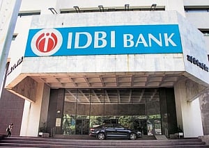 lIC begins acquisition process of IDBI Bank; to raise stake by 7%