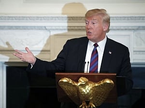 Trump takes on Google in complaints about social media