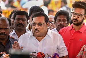 Will accept Stalin as leader: Alagiri