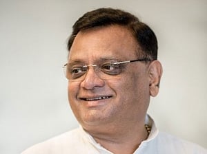 No infighting, all senior leaders in Rajasthan on same page: Cong