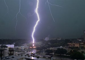 lighting strike kills 1, injures two others in Maharajganj