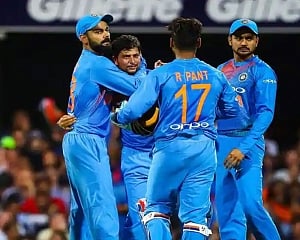 2nd T20 International: India opt to bowl, field an unchanged side