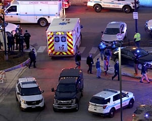 4 killed in Chicago shooting