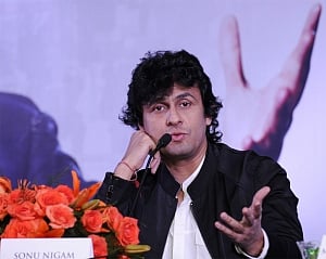 Apt to describe 'Aye Zindagi' as 'Avengers' of singles: Sonu Nigam