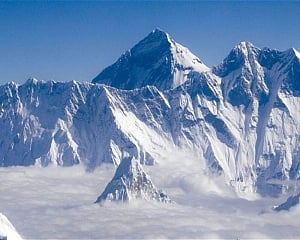 Avalanche hits Nepal peak; 5 South Koreans among 9 killed