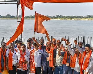 Ayodhya tense ahead of 'Dharma Sabha'