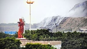 Bhalswa landfill blaze fills air with poisonous fumes