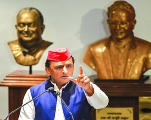 BJP gloats as SP does a Maya on Cong