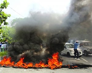 Cong-led Bandh gets mixed response