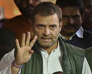 Cong should prepare to fight on its own strength in Bengal: Rahul