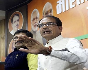 Congress may not last full term in MP, hints Shivraj