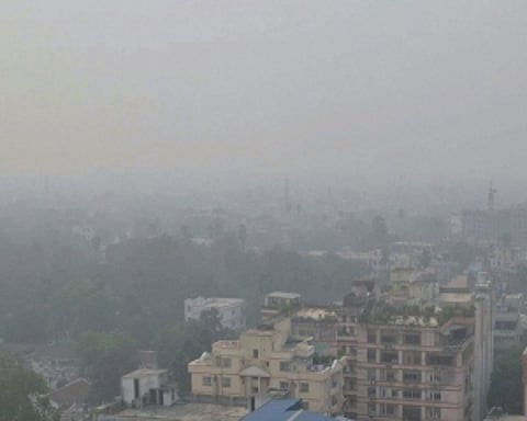 Delhi's pollution level sharply spikes ahead of Diwali as thick haze engulfs city: Authorities
