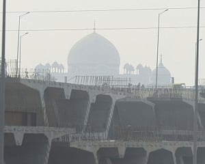 Delhi schools preparing students for worsening air pollution