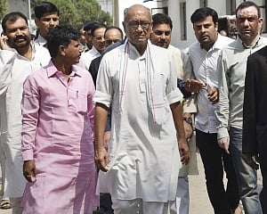 Digvijay says Cong votes get reduced if he campaigns