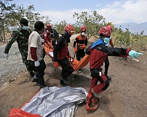 Disease fears as more bodies found in Indonesia disaster