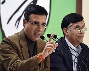 EC delayed press meet for announcing poll dates for Modi's speech: Cong