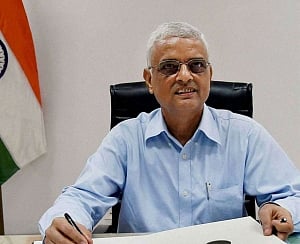 EC to send team to review poll preparedness in Telangana