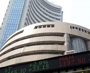 Equity indices end in green as auto stocks surge, rupee recovers