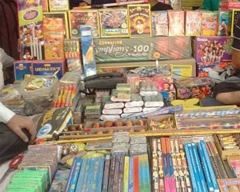 Firecrackers other than green crackers will not be sold in Delhi-NCR: SC