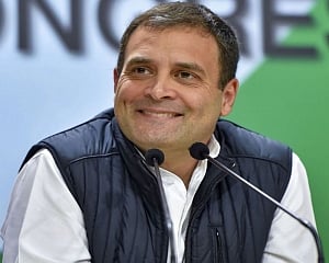 Gandhi holds individual meetings with Rajasthan CM hopefuls Gehlot, Pilot
