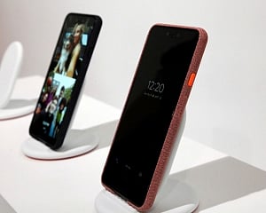 Google Pixel cameras to have external microphones support