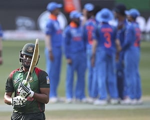 India favourites vs Bangladesh in Asia Cup final