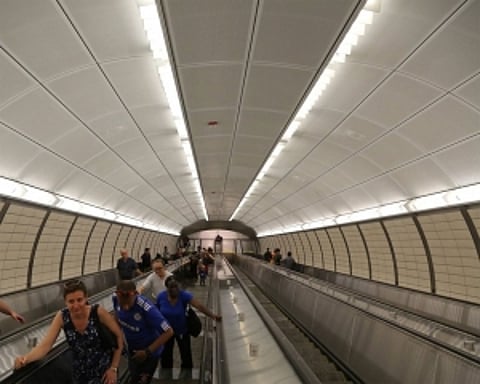 More than 20 injured in Rome escalator collapse